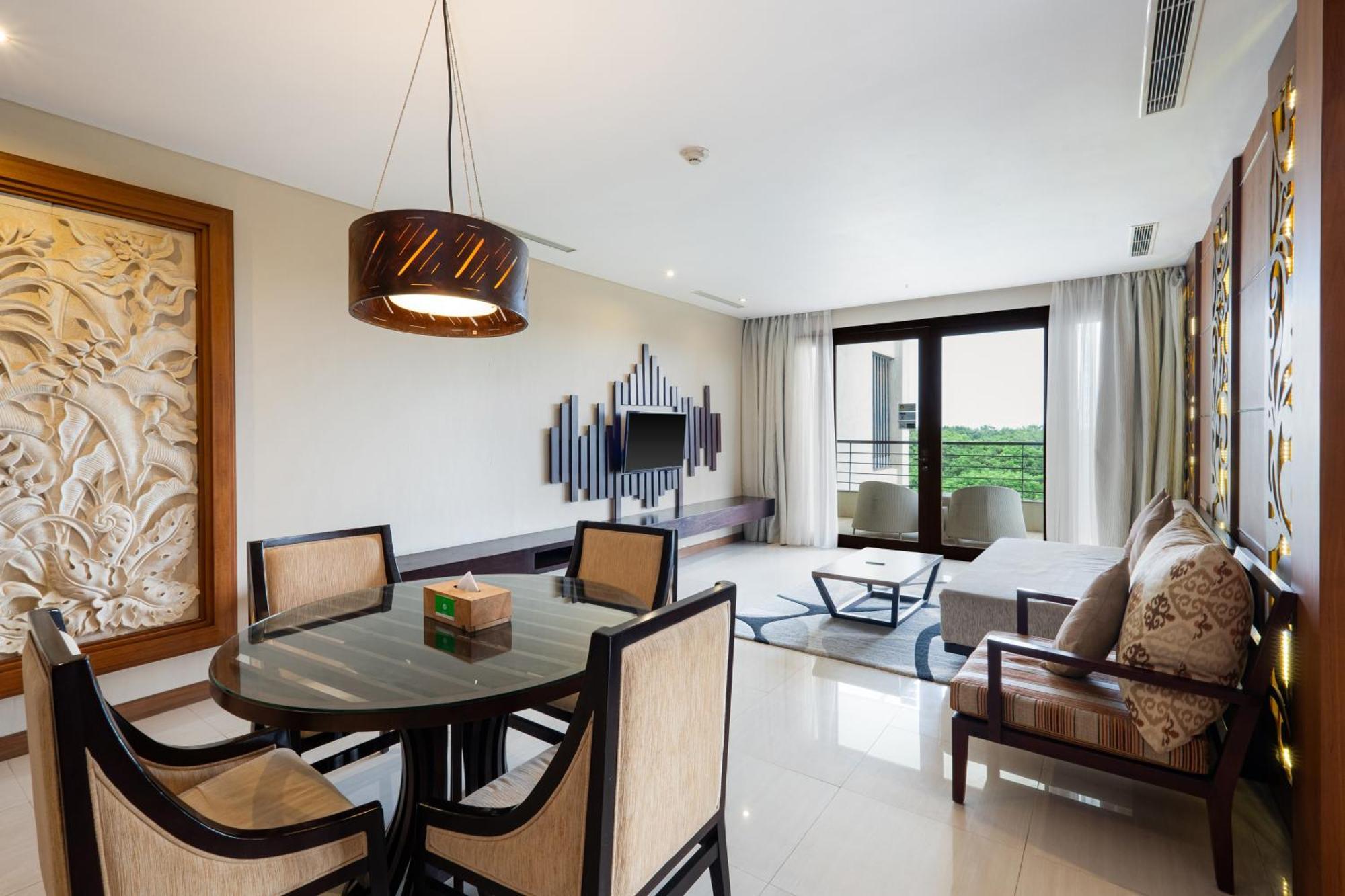 Vouk Hotel And Suites נוסא דואה מראה חיצוני תמונה