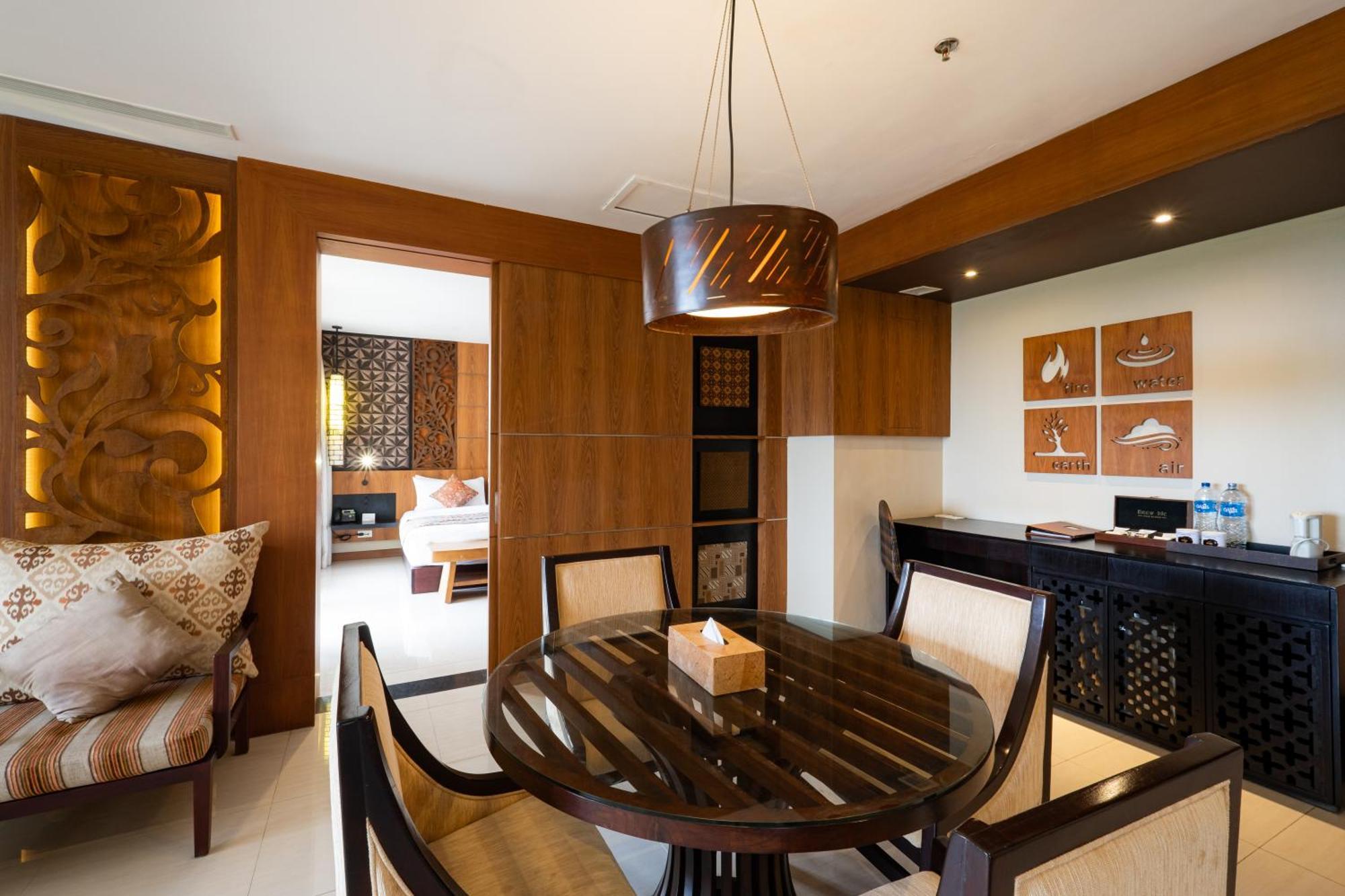 Vouk Hotel And Suites נוסא דואה מראה חיצוני תמונה