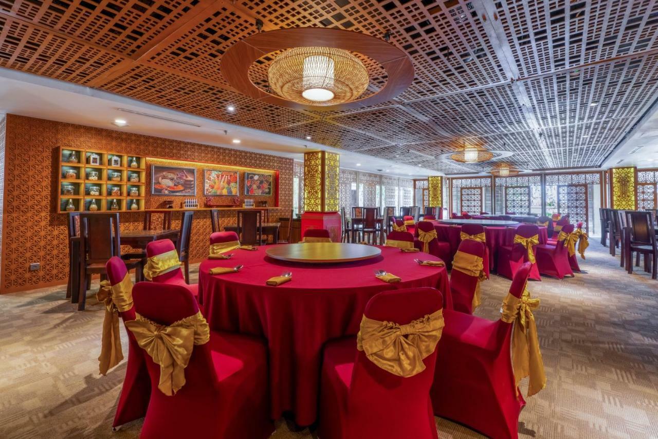 Vouk Hotel And Suites נוסא דואה מראה חיצוני תמונה