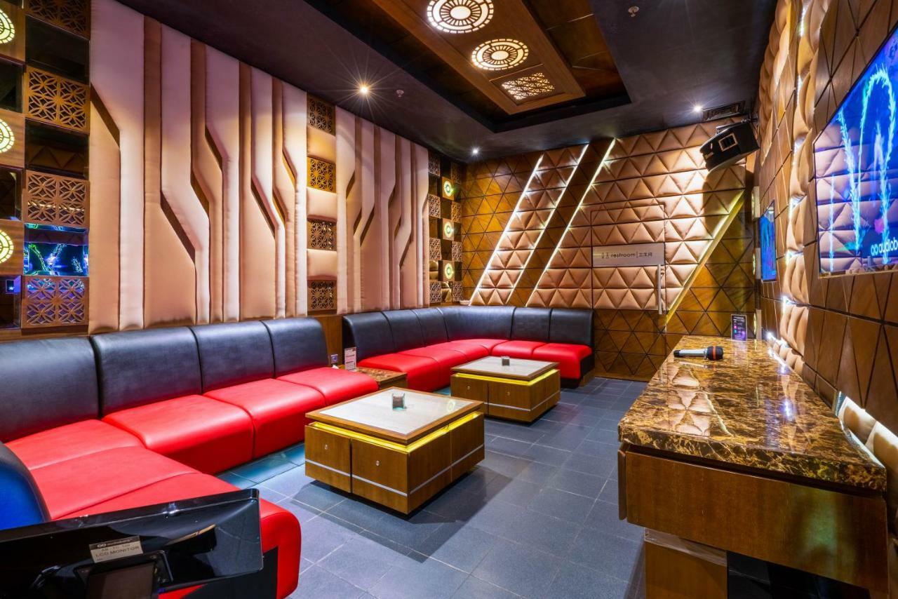 Vouk Hotel And Suites נוסא דואה מראה חיצוני תמונה