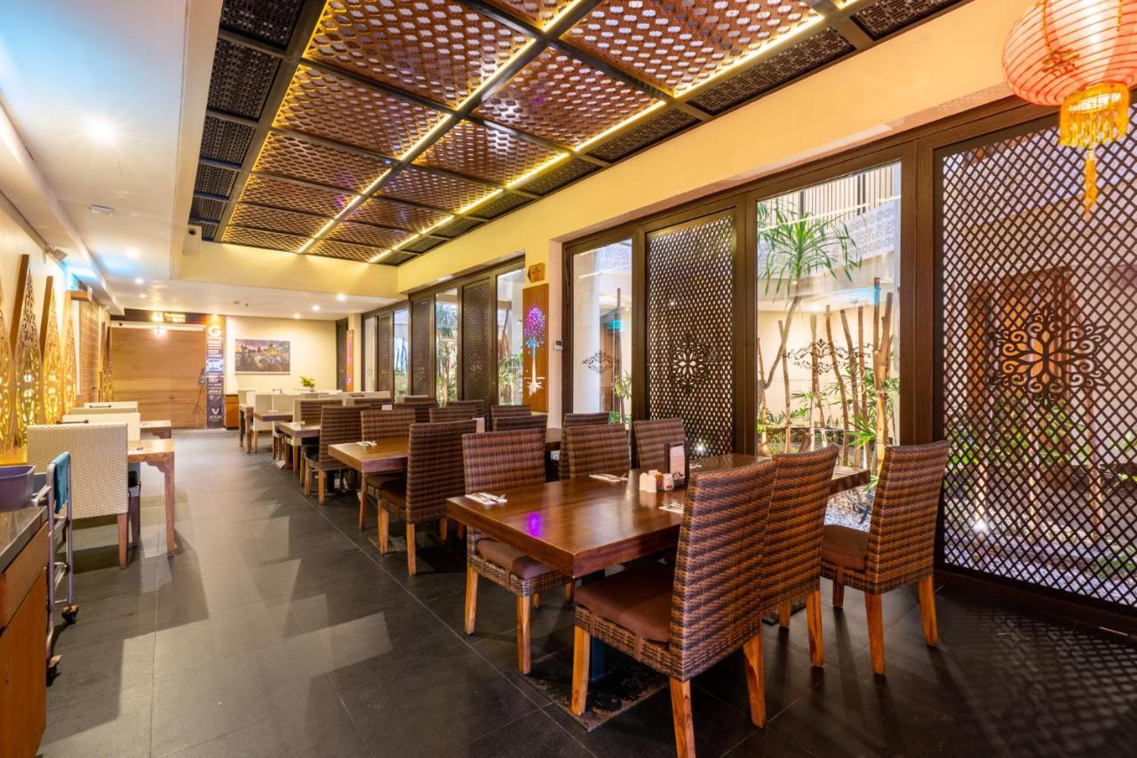 Vouk Hotel And Suites נוסא דואה מראה חיצוני תמונה